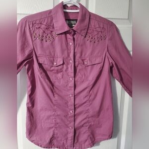 Outback Essentials Women's Button-Down Shirt in Rose